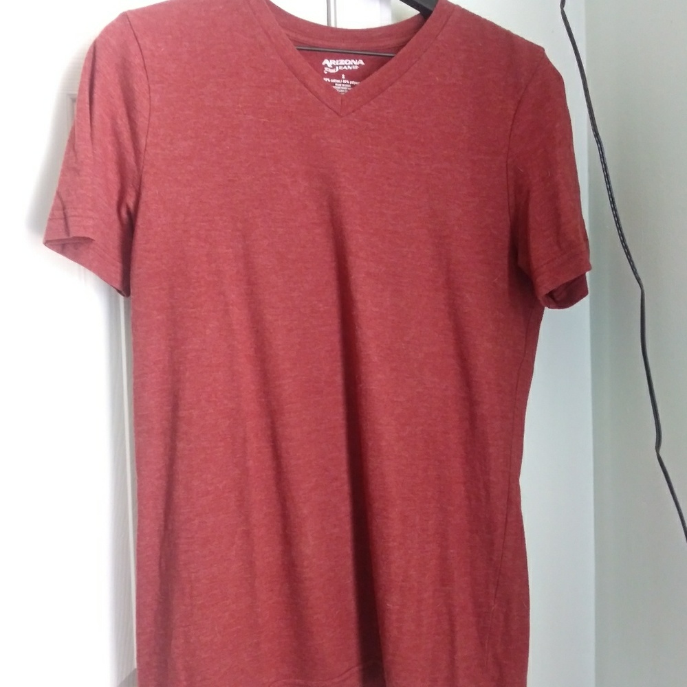 Red women's plain tees (3)